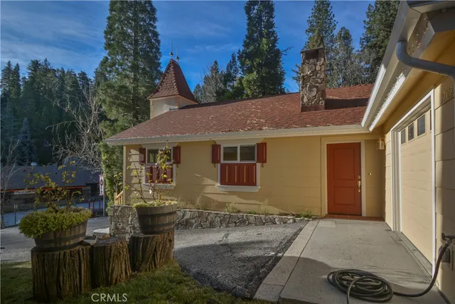 $599,000 | 27162 Highway 189, Blue Jay, CA 92317