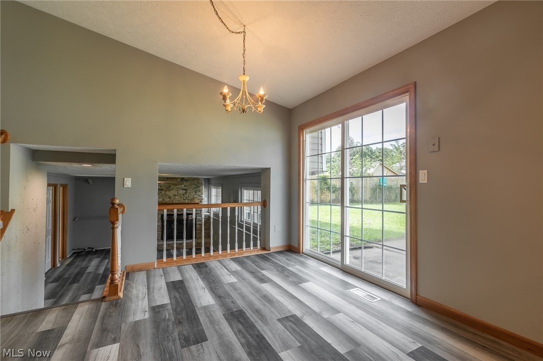 5604 Reef Road Mentor, OH 44060 - Photo 12 of 24