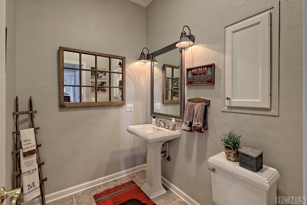 412 Worley Road Highlands, NC 28741 - Photo 19 of 50 Gallery Image 19