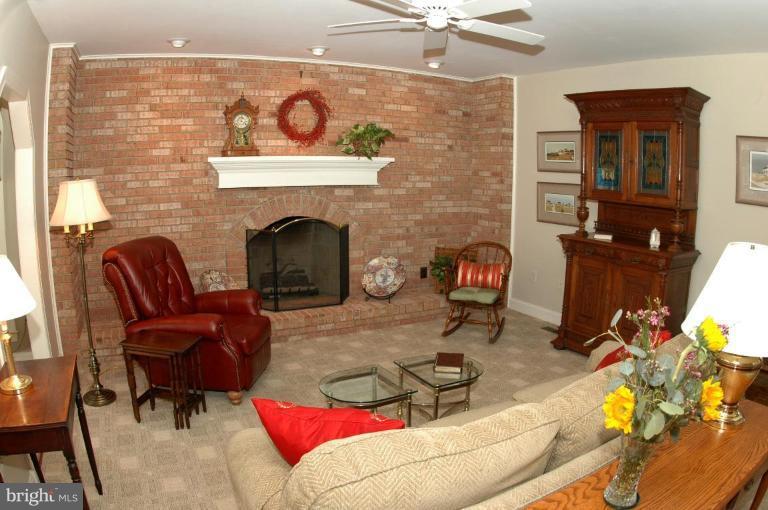 508 Post Oak Road Annapolis, MD 21401 - Photo 3 of 30 Family Room