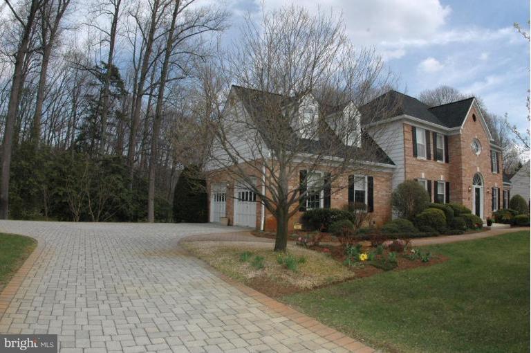 508 Post Oak Road Annapolis, MD 21401 - Photo 7 of 30 Paver Driveway