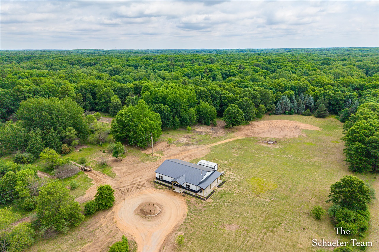 5227 Johnson Road Greenville, MI 48838 - Photo 26 of 33