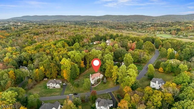 $815,000 | 14 Sabine Lane, Franklin, NJ 07416