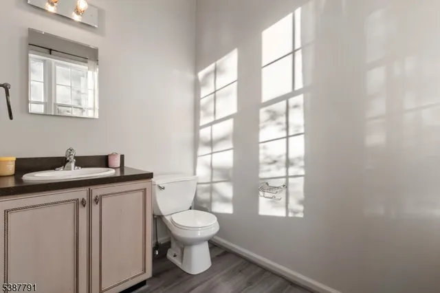 $815,000 | 14 Sabine Lane, Franklin, NJ 07416