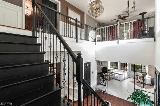 $815,000 | 14 Sabine Lane, Franklin, NJ 07416