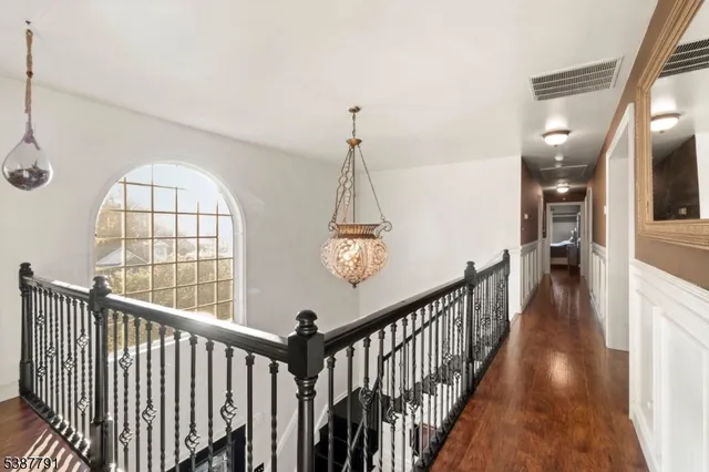 $815,000 | 14 Sabine Lane, Franklin, NJ 07416