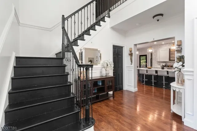 $815,000 | 14 Sabine Lane, Franklin, NJ 07416