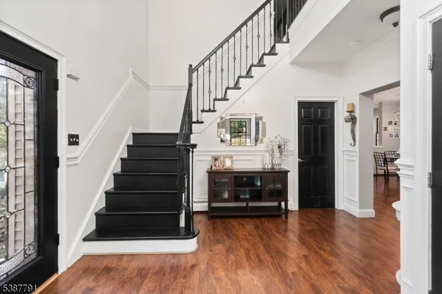 $815,000 | 14 Sabine Lane, Franklin, NJ 07416