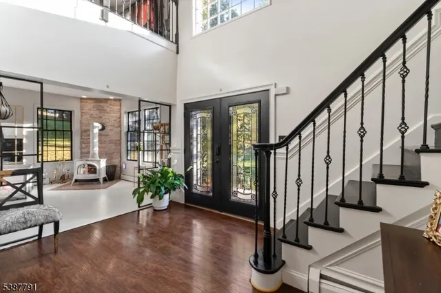 $815,000 | 14 Sabine Lane, Franklin, NJ 07416