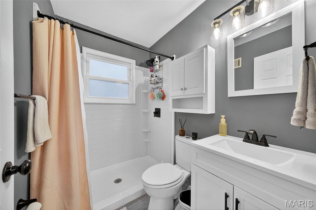 405 Teston Drive Ferguson, MO 63135 - Photo 16 of 28