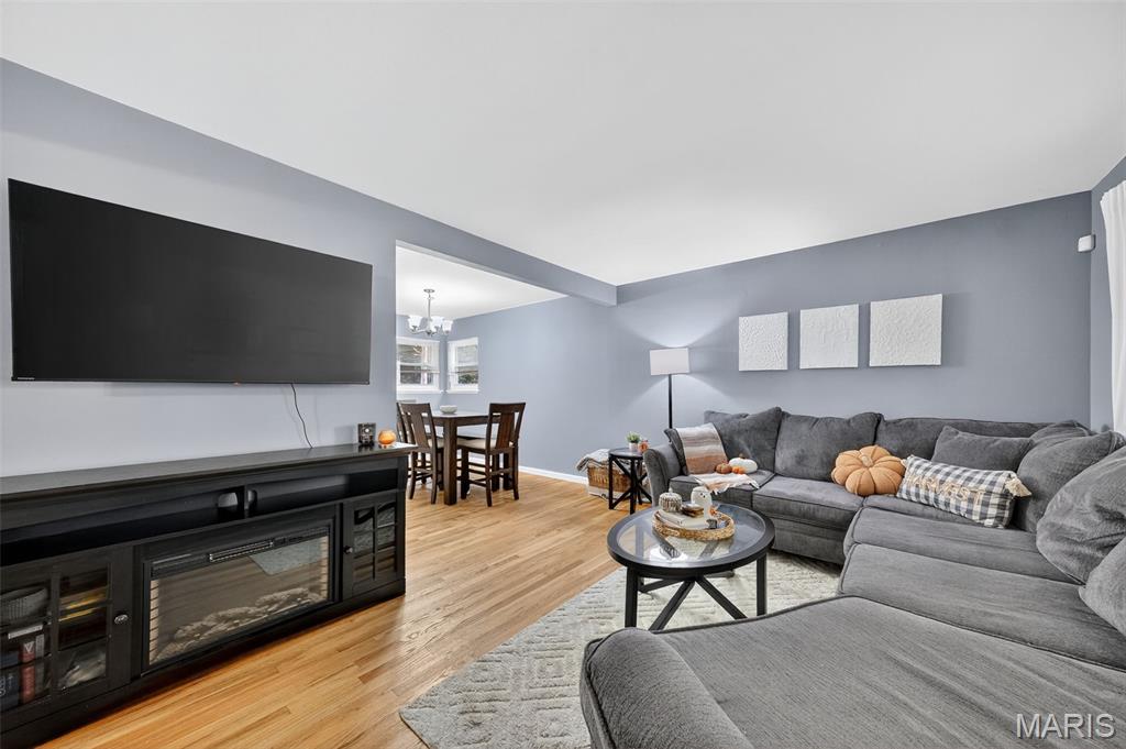 405 Teston Drive Ferguson, MO 63135 - Photo 3 of 28