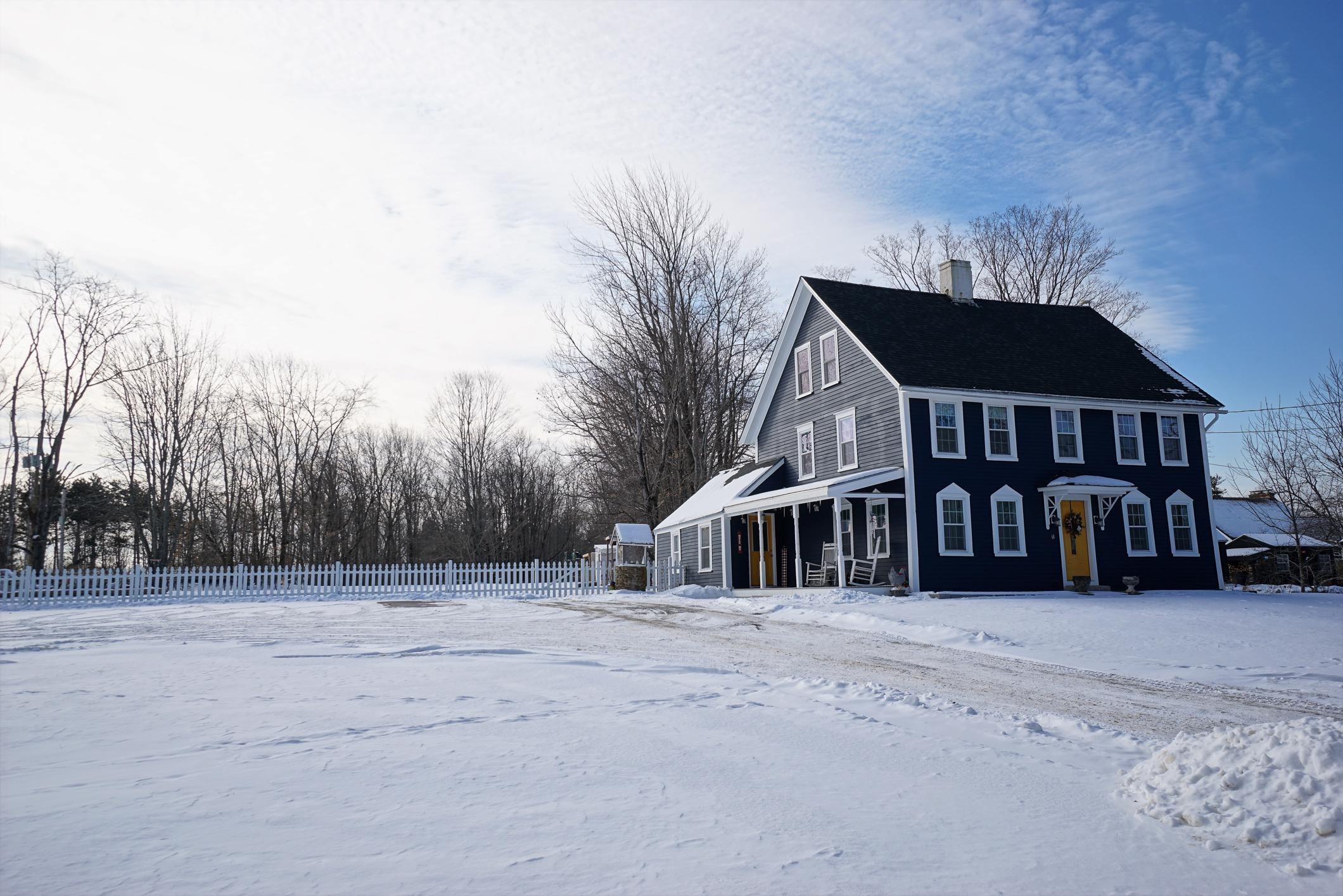 61 Nottingham Road Deerfield, NH 03037 - Photo 2 of 40 Gallery Image 2