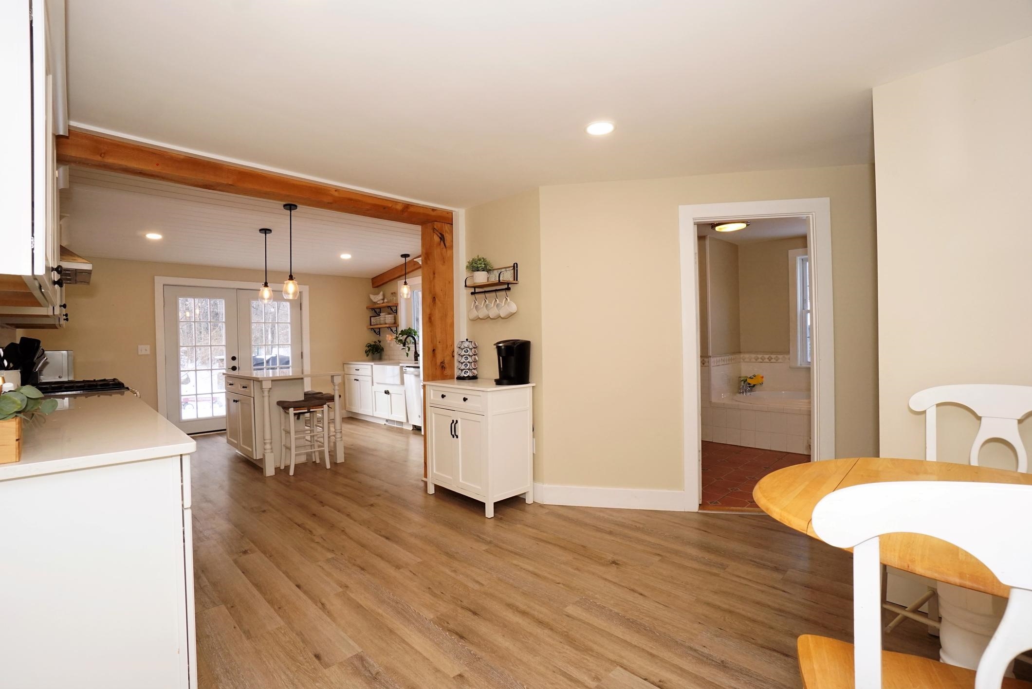 61 Nottingham Road Deerfield, NH 03037 - Photo 8 of 40 Gallery Image 8
