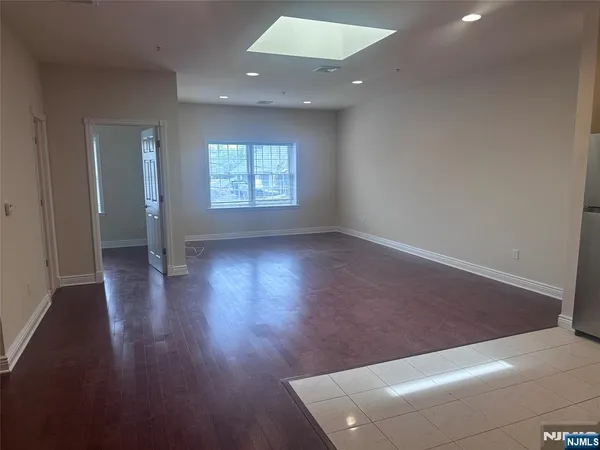 $2,900 | 45 Emerson Plaza West, Emerson, NJ 07630