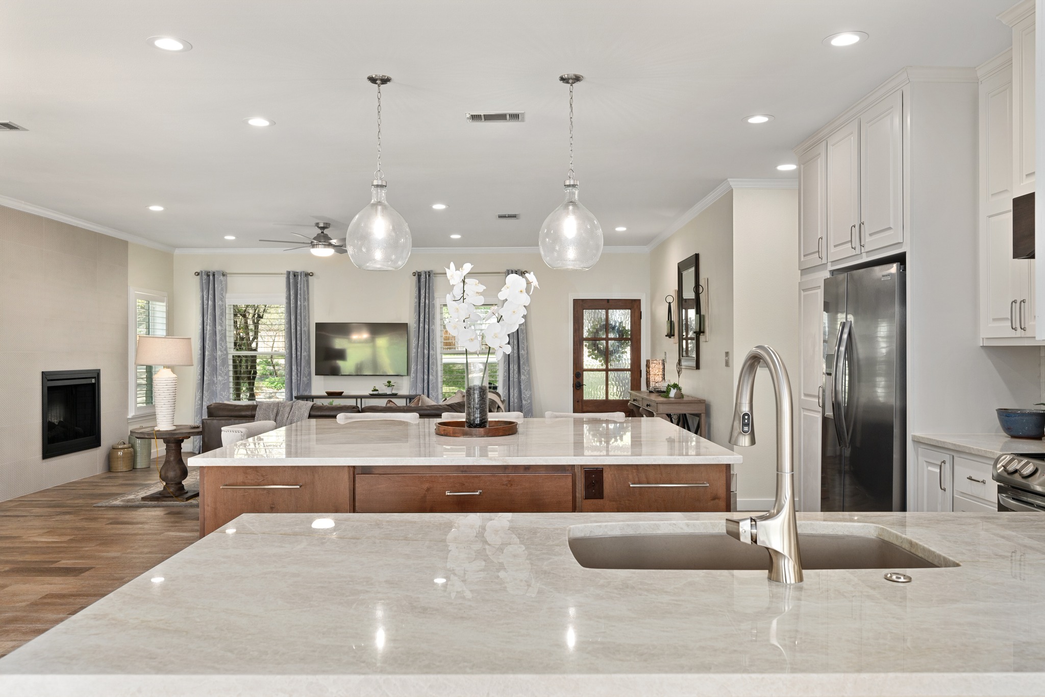 405 Ridgecrest Road Georgetown, TX 78628 - Photo 11 of 40