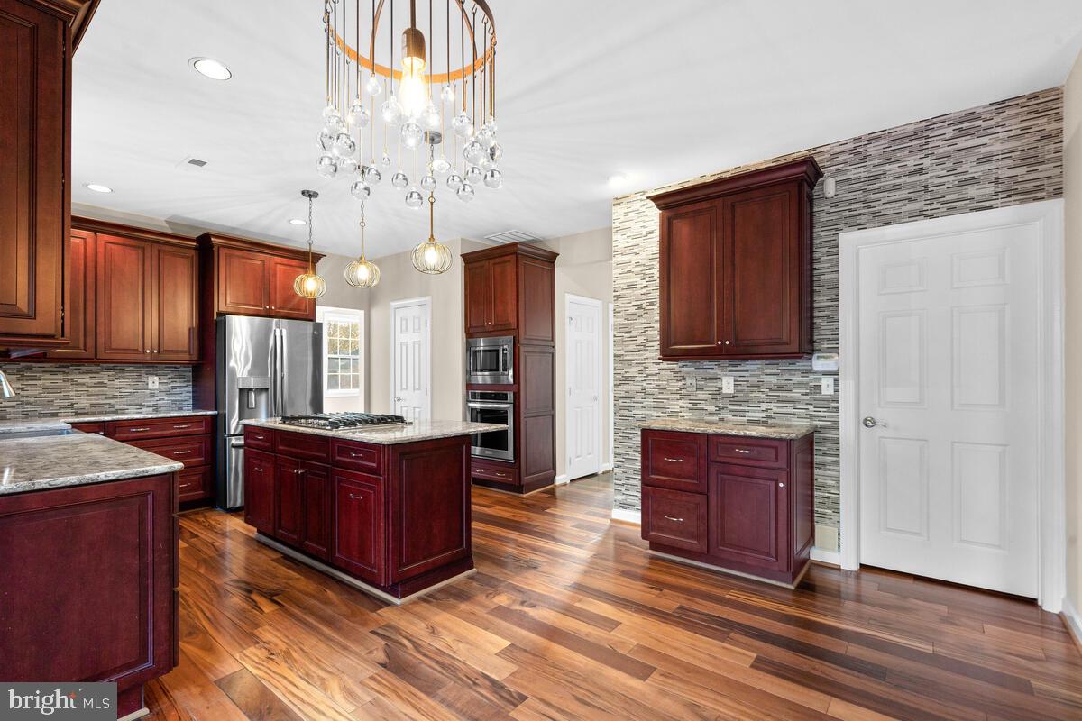 19127 Muncaster Road Derwood, MD 20855 - Photo 19 of 71 Gallery Image 19