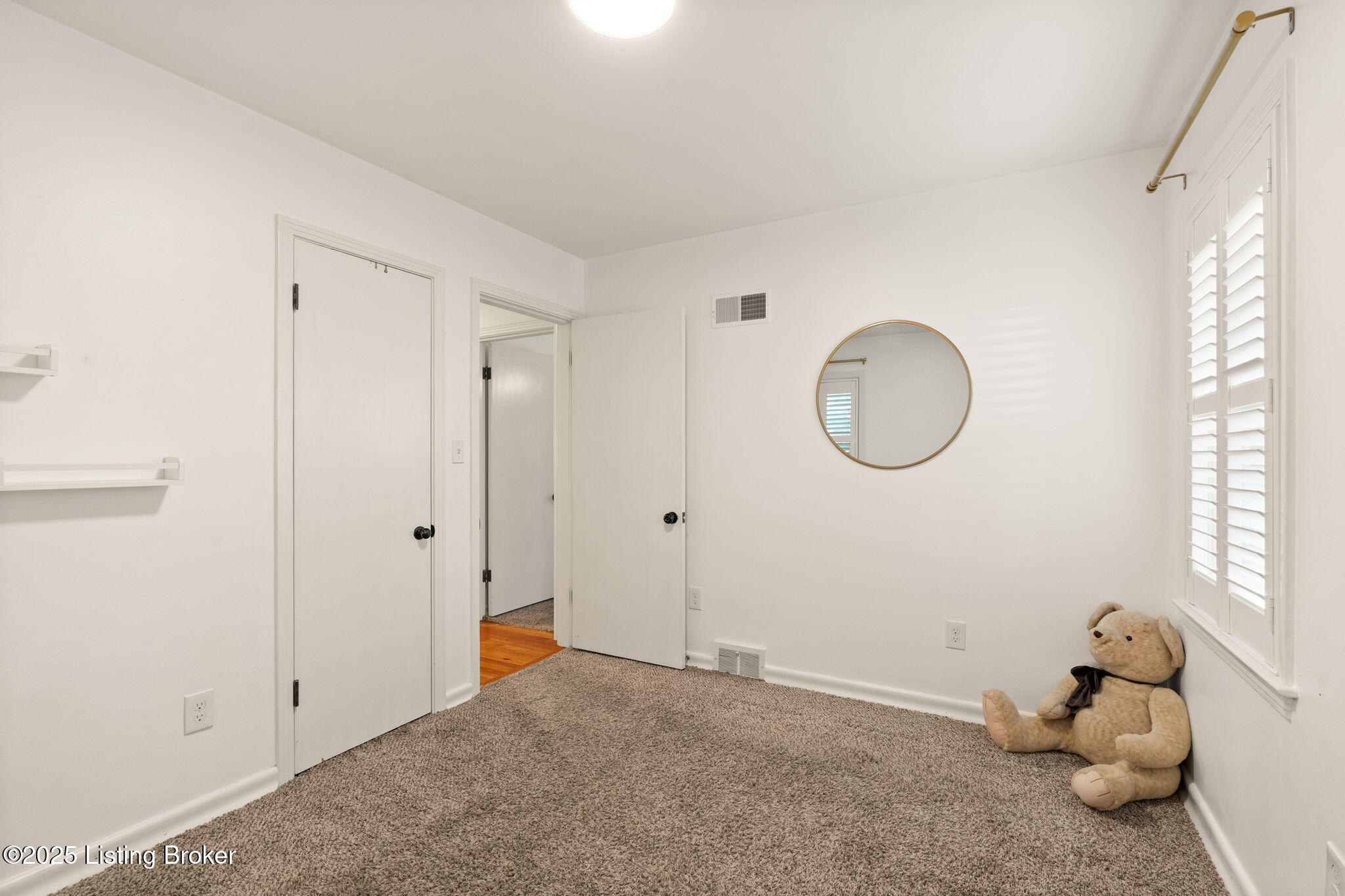 328 Brunswick Road Louisville, KY 40207 - Photo 28 of 33 35-Brunswick-35
