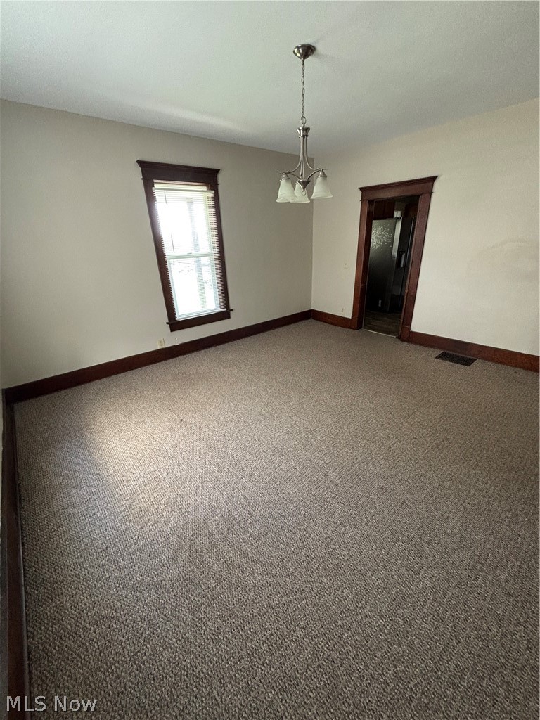707 Locust Street Coshocton, OH 43812 - Photo 5 of 16