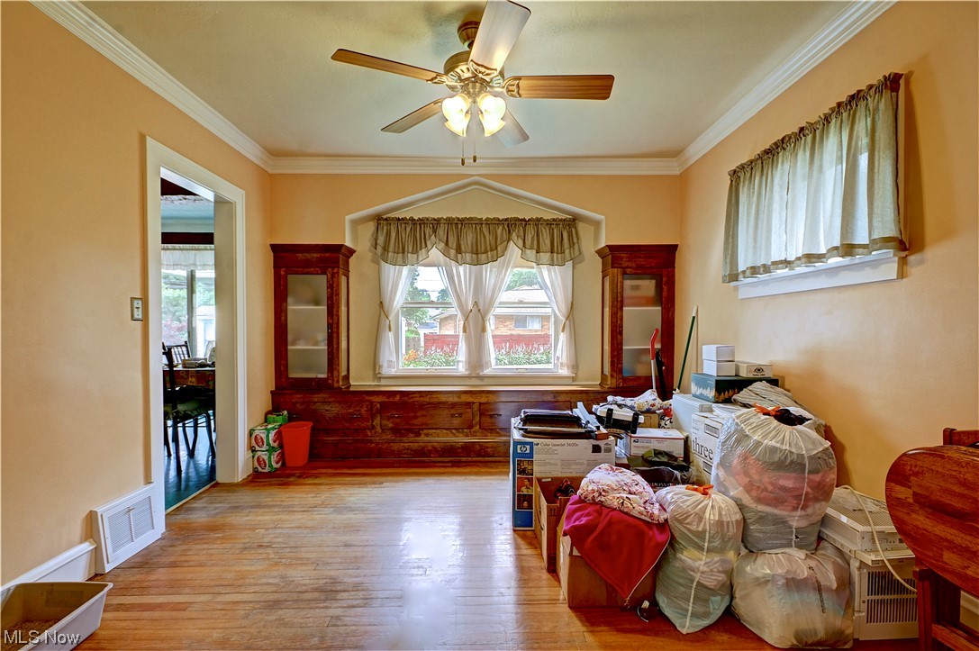 3471 Doris Road Cleveland, OH 44111 - Photo 6 of 30 Gallery Image 6