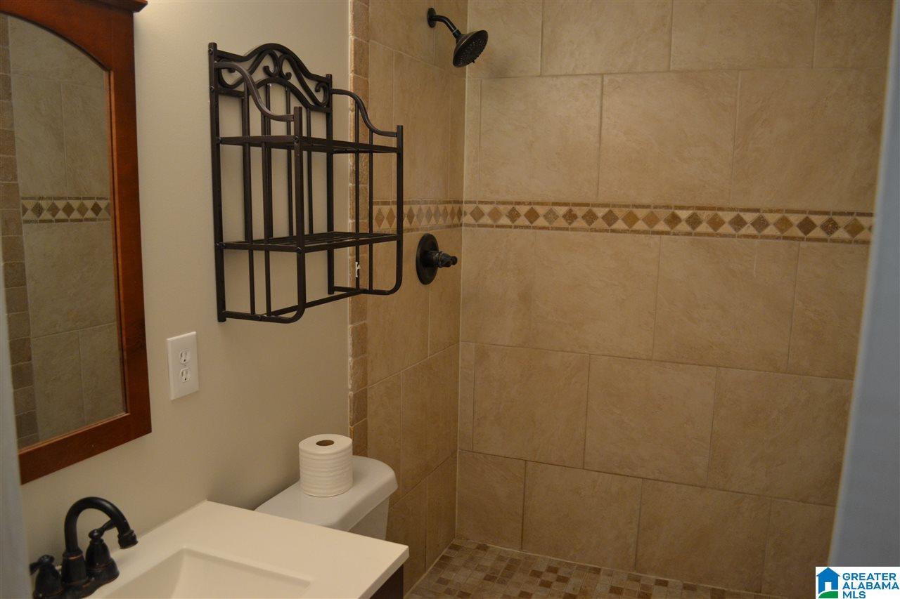 2128 Chapel Hill Road Birmingham, AL 35216 - Photo 7 of 15