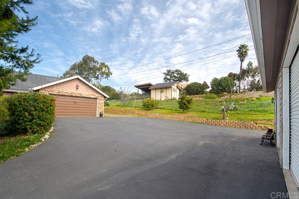 1012 Stoneridge Road El Cajon, CA 92021 - Photo 5 of 25