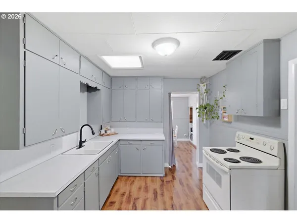 $343,900 | 2355 Hyde Street Southeast, Salem, OR 97301