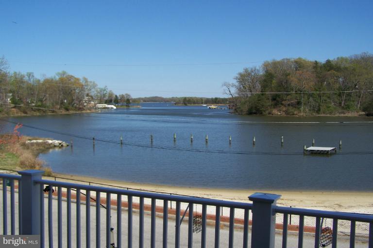 2005 Shore Drive Edgewater, MD 21037 - Photo 5 of 29 a view of balcony with furniture