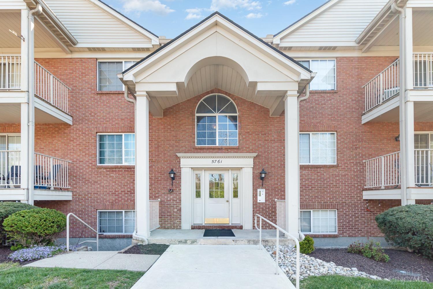 5761 Cheviot Road, Unit 1B Cincinnati, OH 45247 - Photo 1 of 16 Gallery Image 1