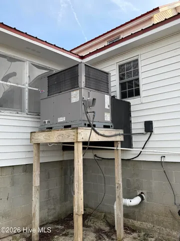 $340,000 | 4549 Loop Road, Scranton, NC 27875