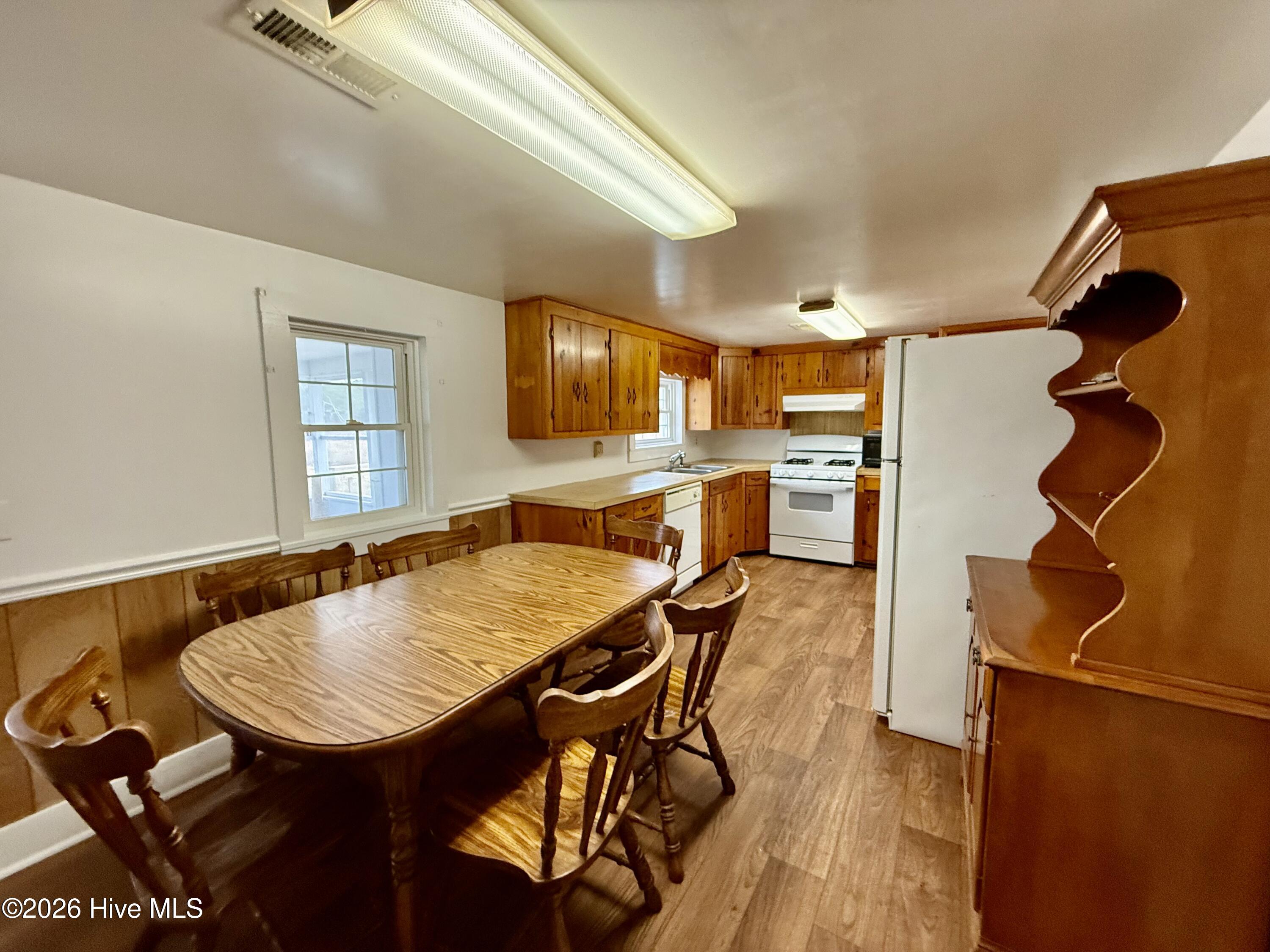 4549 Loop Road Scranton, NC 27875 - Photo 7 of 34 IMG_5785