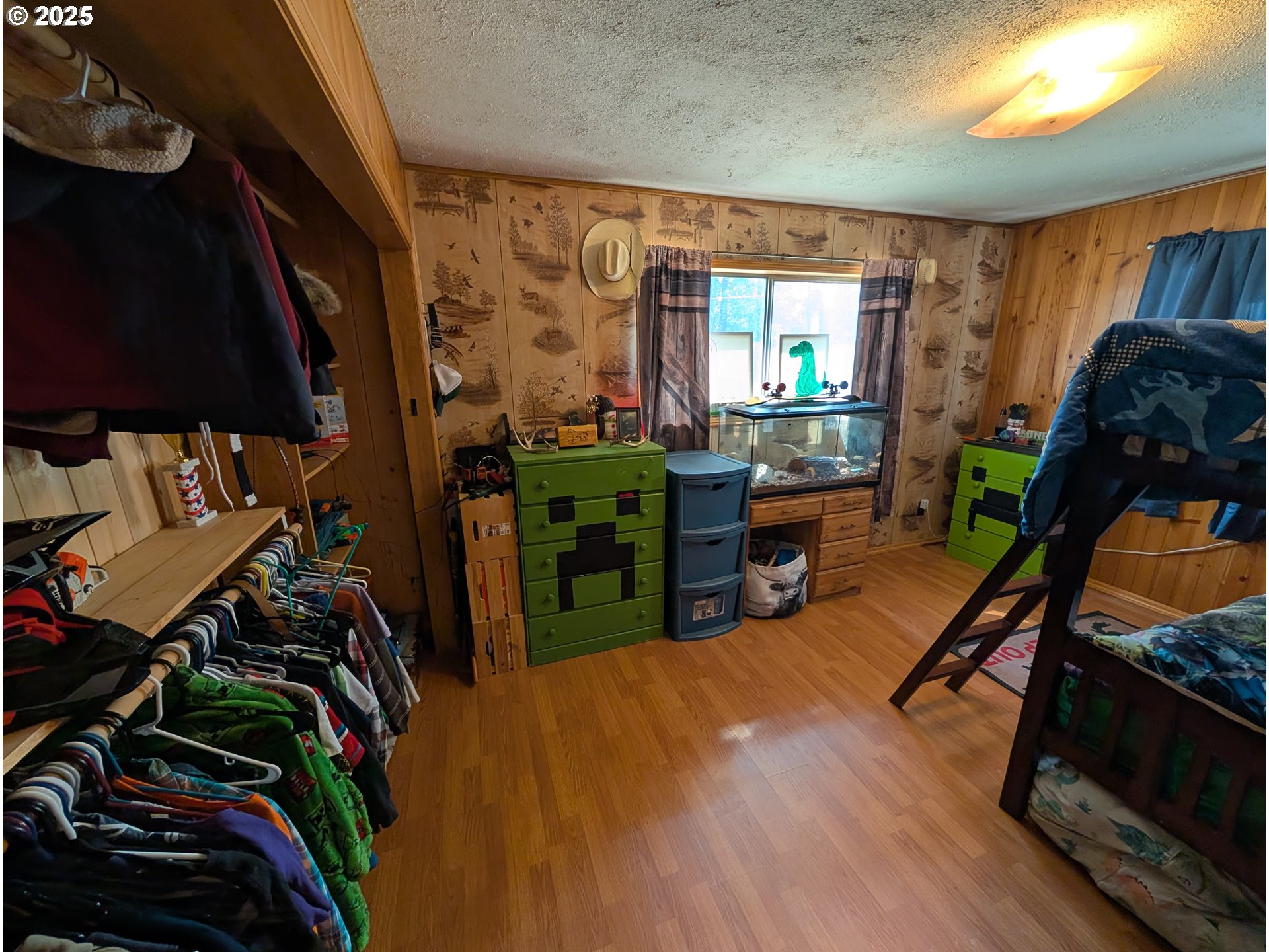 71168 Valley View Road Elgin, OR 97827 - Photo 12 of 32 a view of a room with gym equipment