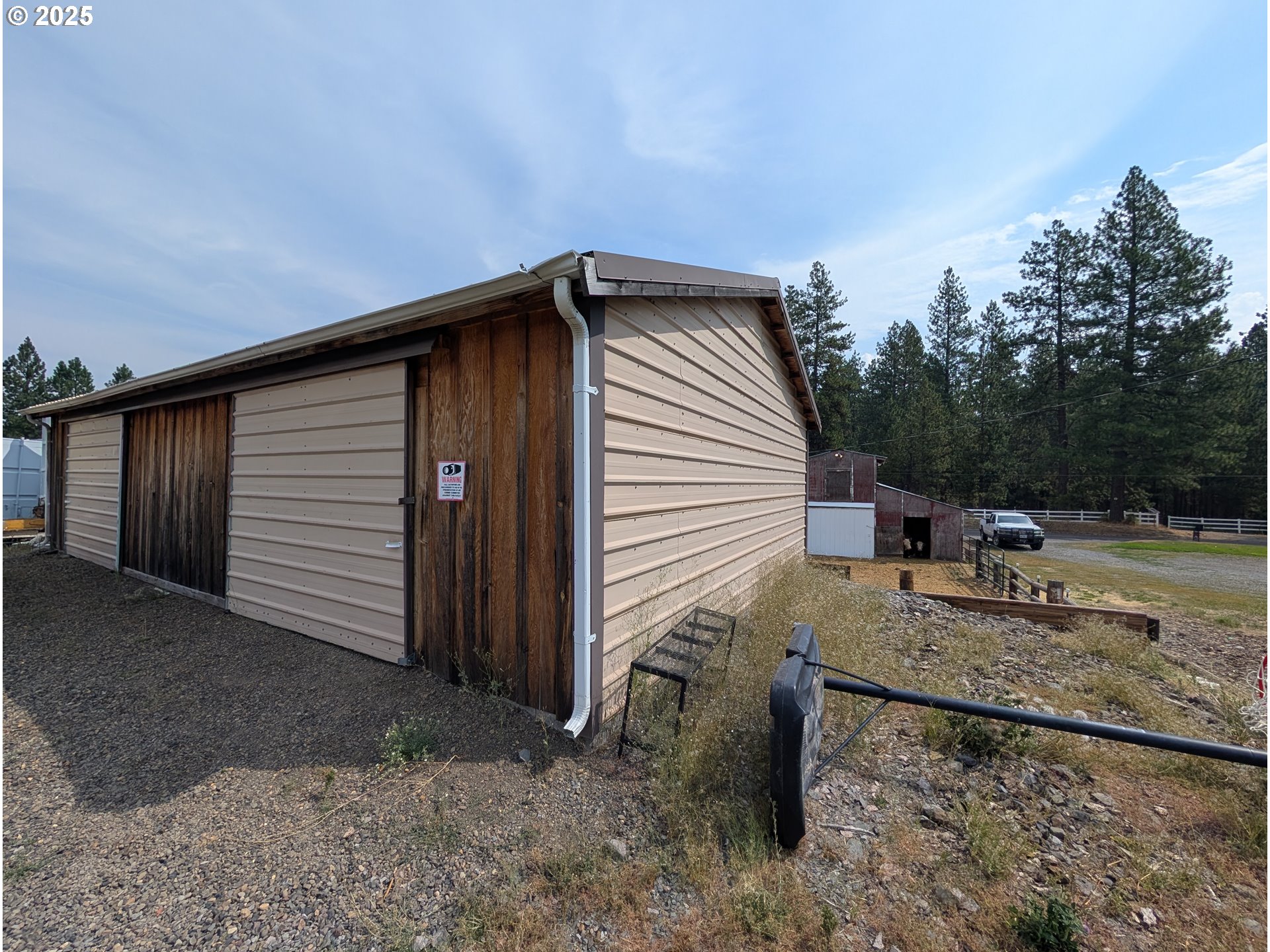 71168 Valley View Road Elgin, OR 97827 - Photo 24 of 32 a view of backyard of house