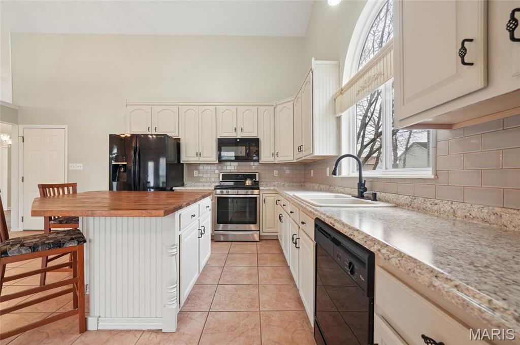 710 Longfellow Circle O'Fallon, MO 63366 - Photo 10 of 23