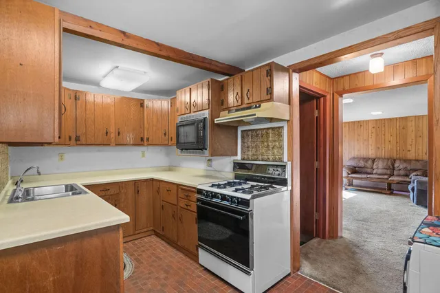 $299,900 | 1942 Eddy Street, Hastings, MN 55033