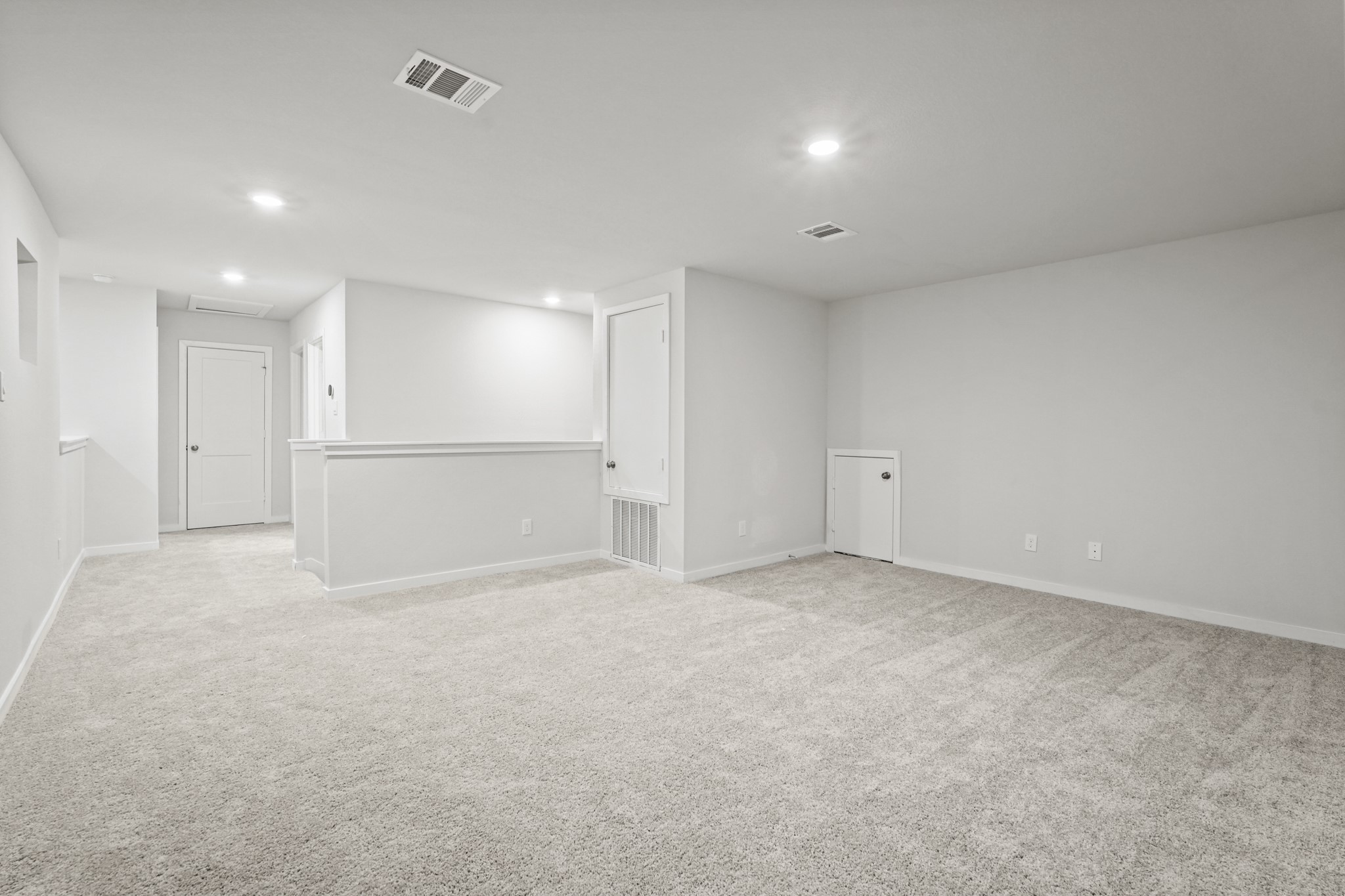 141 Byu Bnd Boulevard Angleton, TX 77515 - Photo 14 of 26 a view of an empty room