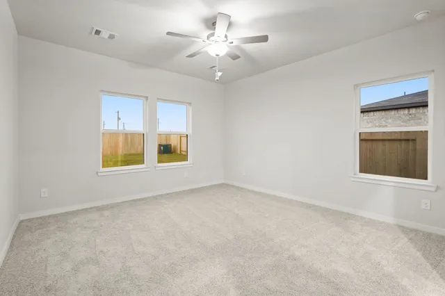 $349,900 | 141 Byu Bnd Boulevard, Angleton, TX 77515