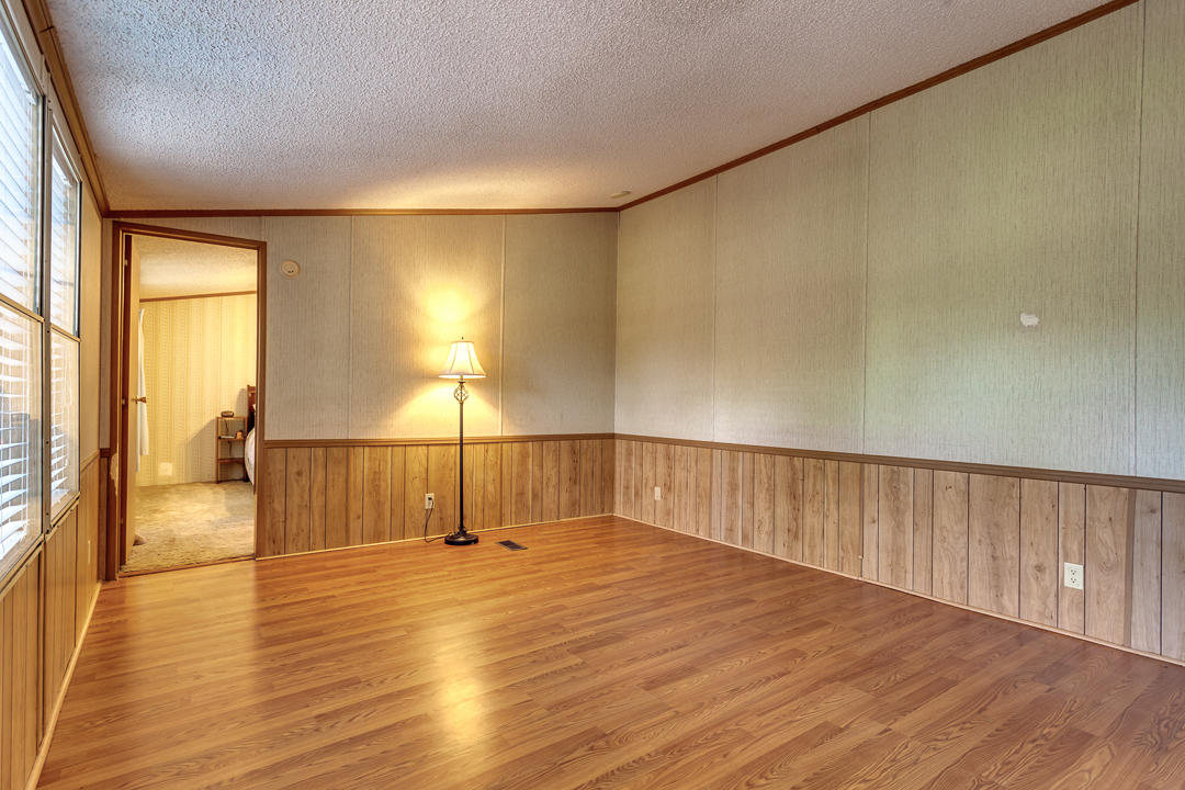 358 Piney Road Kodak, TN 37764 - Photo 5 of 27 007170602-4-358PineyRdKodakTN-SCREEN SIZ