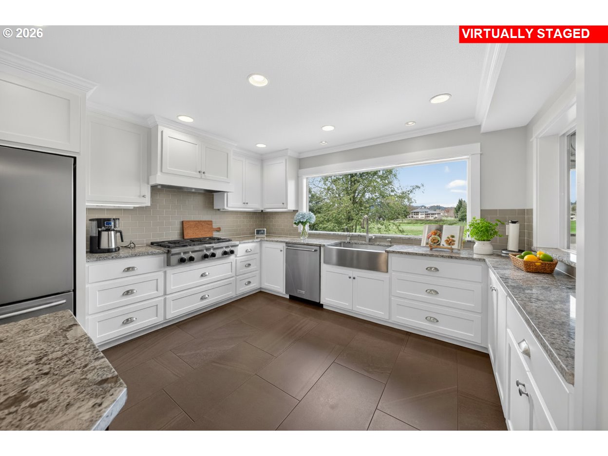 1330 Fisher Road Roseburg, OR 97471 - Photo 12 of 48