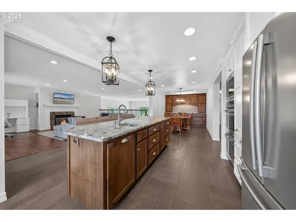 $1,250,000 | 1330 Fisher Road, Roseburg, OR 97471