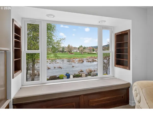 $1,250,000 | 1330 Fisher Road, Roseburg, OR 97471