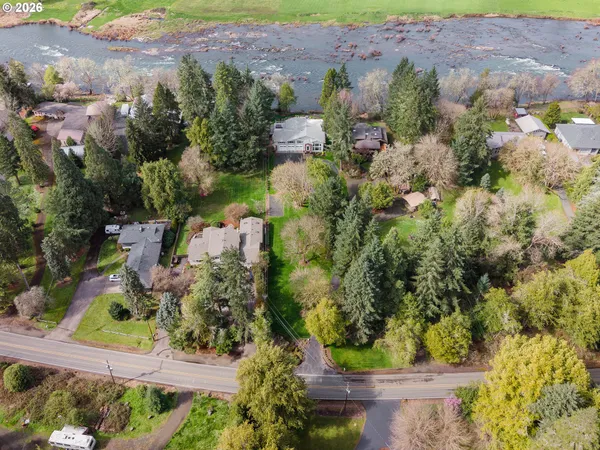$1,250,000 | 1330 Fisher Road, Roseburg, OR 97471