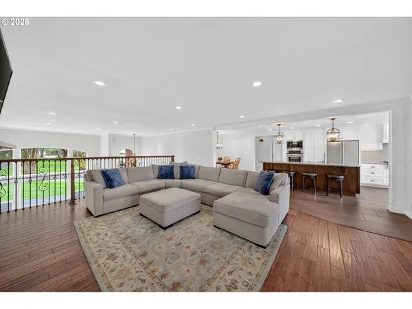 $1,250,000 | 1330 Fisher Road, Roseburg, OR 97471