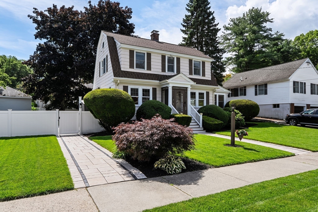 12 Sunset Road Stoneham, MA 02180 - Photo 2 of 42