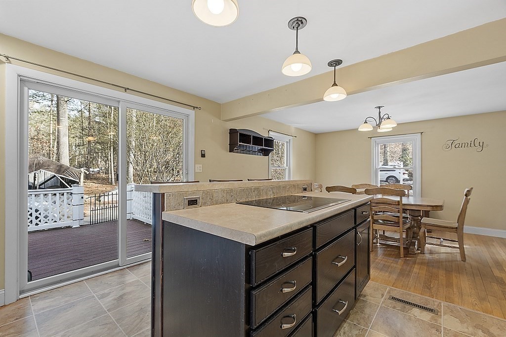 35 Cold Spring Road Westford, MA 01886 - Photo 23 of 31 Gallery Image 23