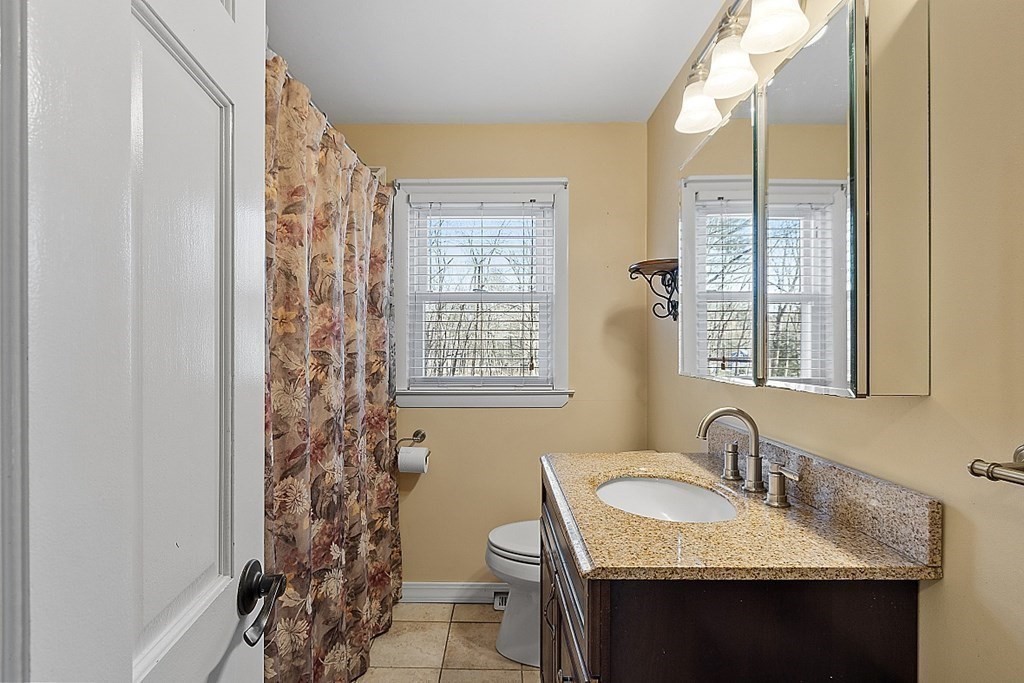 35 Cold Spring Road Westford, MA 01886 - Photo 9 of 31 Gallery Image 9