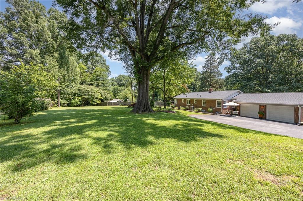 209 Rockspring Drive Thomasville, NC 27360 - Photo 36 of 37 Large lot