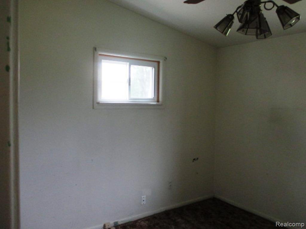 29243 York Street Inkster, MI 48141 - Photo 18 of 19 18-Bedroom 3 View 1.jpg