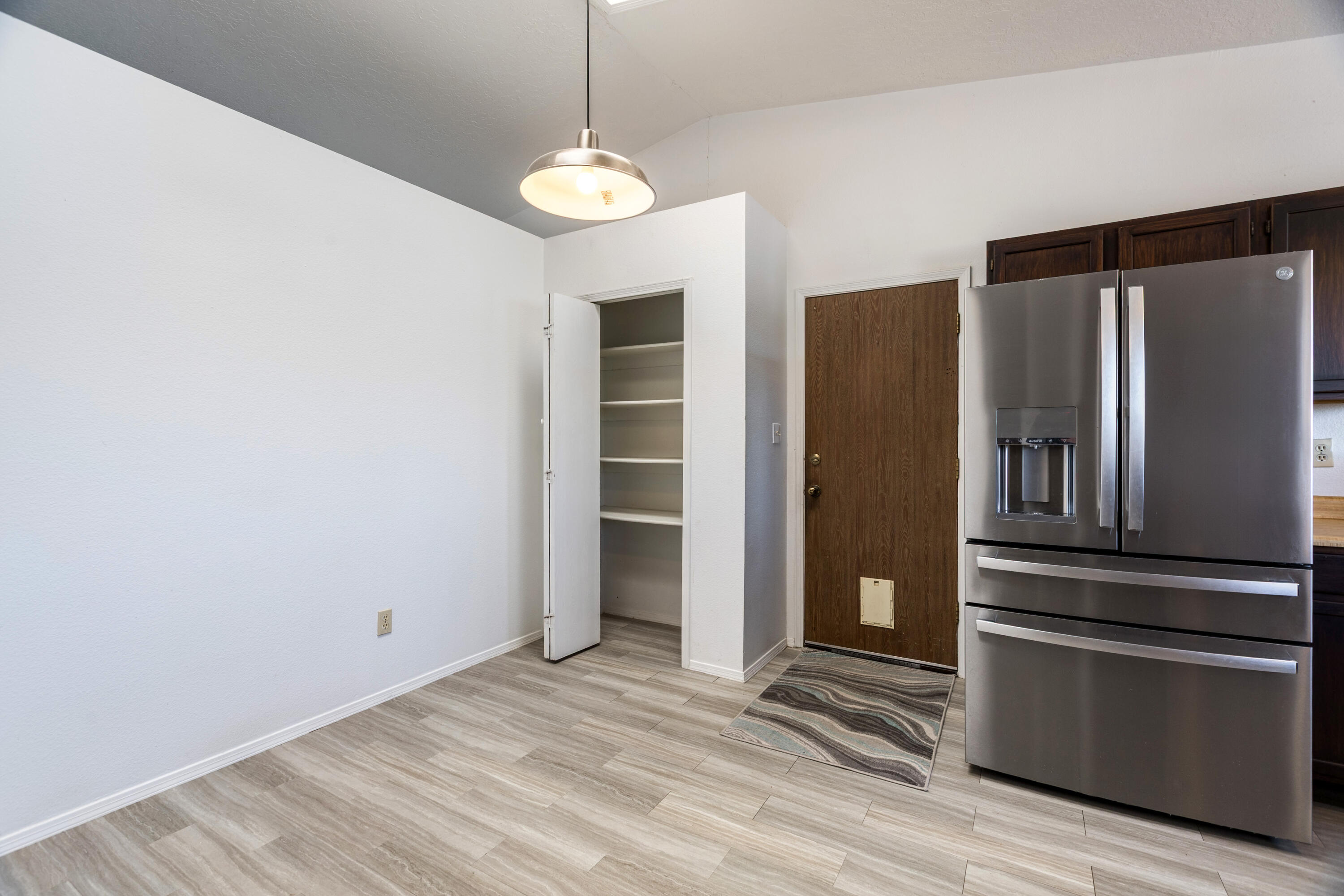 309 Asbury Road Northeast Rio Rancho, NM 87124 - Photo 13 of 26 Gallery Image 13