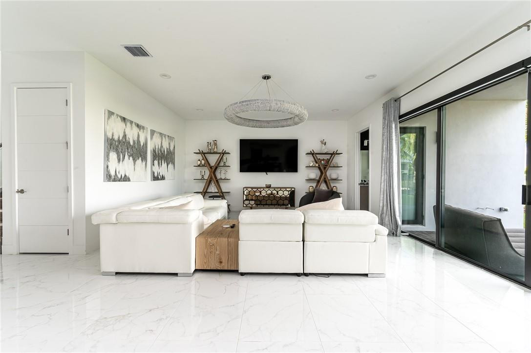 17527 Sparkling River Road Boca Raton, FL 33496 - Photo 8 of 31 Photo 8