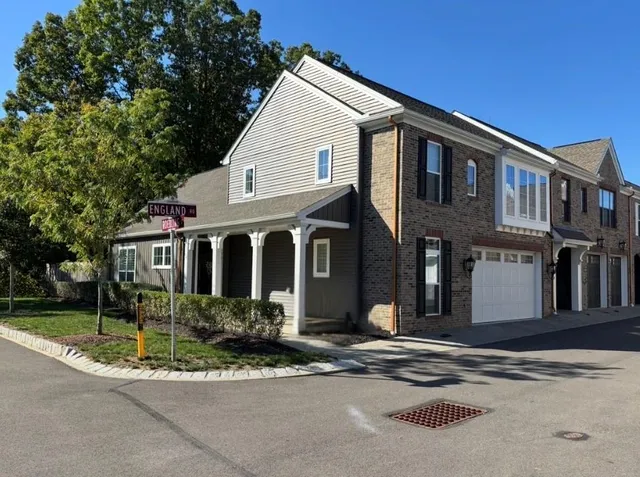 $595,000 | 701 England Road, Cranberry Township, PA 16066